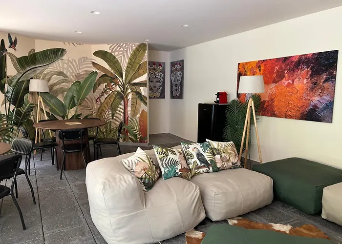Delightful Relaxing Home With Heated Pool Near Catania, Taormina, The Sea And Mount Etna